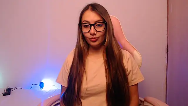 lalawhitte online show from September 22, 10:41 pm