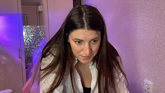 Katrin  kiss online show from March 15, 7:05 pm