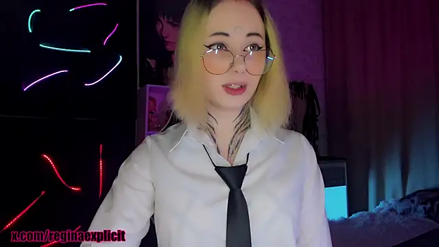 snake  bites online show from September 29, 9:53 pm