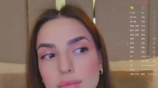 BellaHalles online show from February 2, 5:39 am