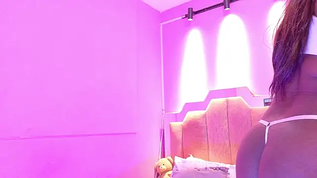 LoveQueen2 online show from April 14, 12:27 pm