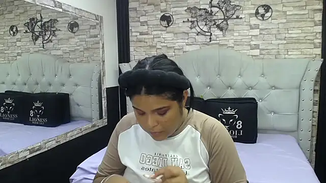 Snapshot of sia_cavad chatting on October 9, 1:15 pm sia cavad online show from October 9, 1:15 pm
