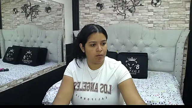 Snapshot of sia_cavad chatting on September 29, 1:05 pm sia cavad online show from September 29, 1:05 pm