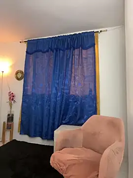 Snapshot of Alessandra_Schmoll chatting on September 22, 6:50 pm Alessandra Schmoll online show from September 22, 6:50 pm