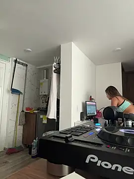 pamell col online show from October 26, 7:09 pm