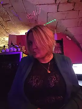 lady charlyne online show from June 5, 7:42 pm