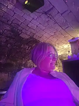 lady charlyne online show from August 7, 7:54 pm