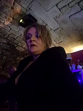 lady charlyne online show from April 17, 7:05 pm