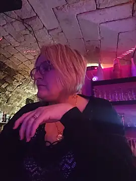 lady charlyne online show from June 12, 7:33 pm