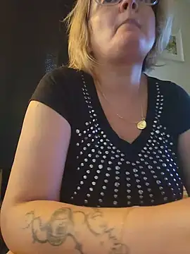 lady charlyne online show from August 4, 4:35 pm