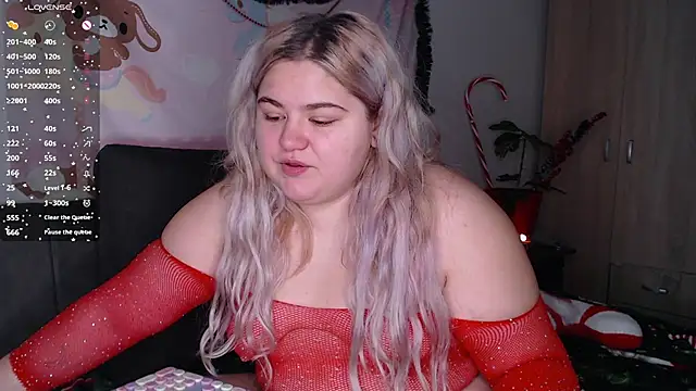 Freakcute  online show from December 16, 4:46 pm