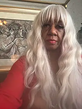 BreanaDivine online show from March 22, 6:25 pm