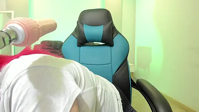 Sammy owens  online show from March 21, 12:21 pm