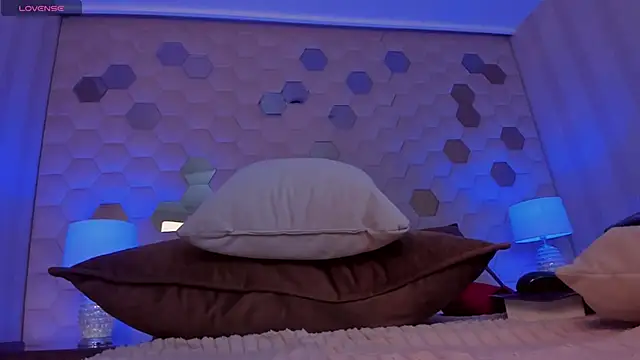 Cloud Stormi online show from January 15, 6:08 am