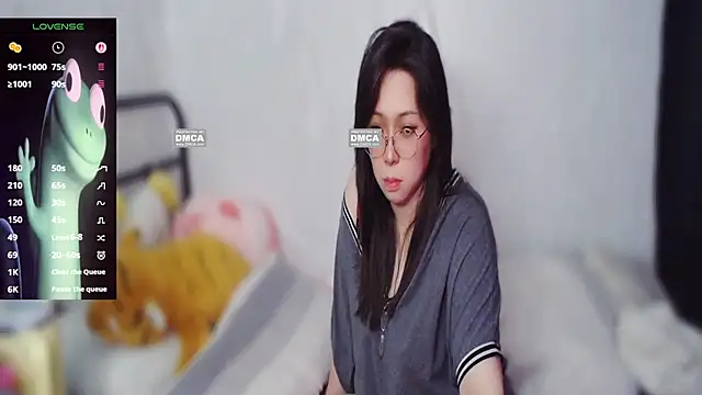 mememe 1006  online show from April 5, 8:52 pm