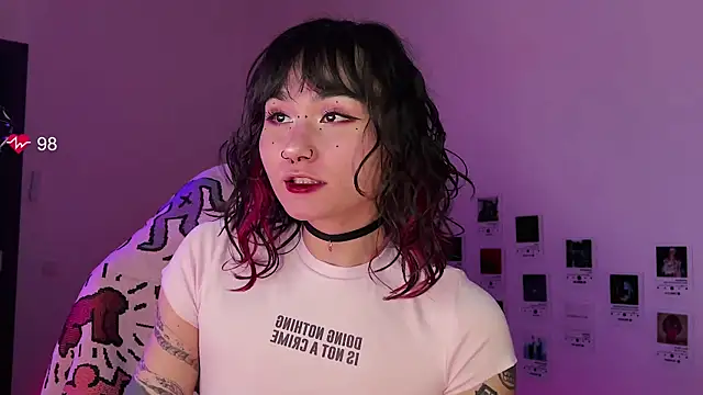 deadlysweet online show from September 16, 12:40 am