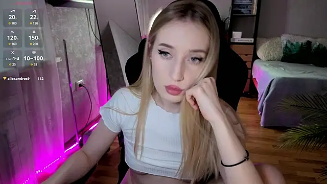 Little Soph online show from June 11, 2:53 am