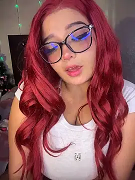 CharlotteMillers online show from March 29, 3:27 am