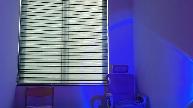 YasmineWest online show from April 11, 12:17 am