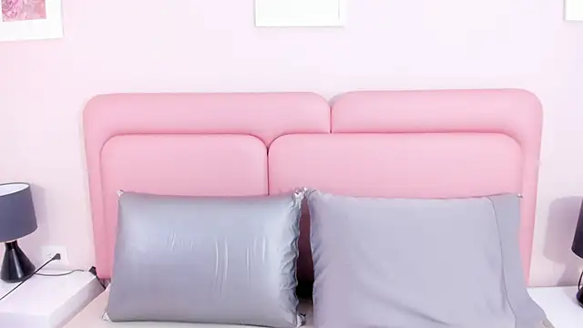 little dolly1 online show from October 7, 12:31 pm