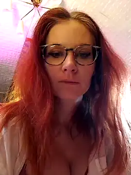 Snapshot of die-EinHORNY-WG chatting on October 7, 10:52 am die-EinHORNY-WG online show from October 7, 10:52 am