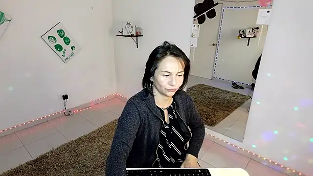 Latin Lola online show from January 13, 7:18 pm