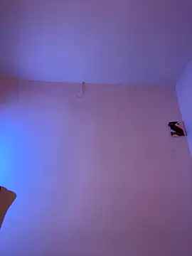 JulianaCastillo online show from November 30, 9:35 am