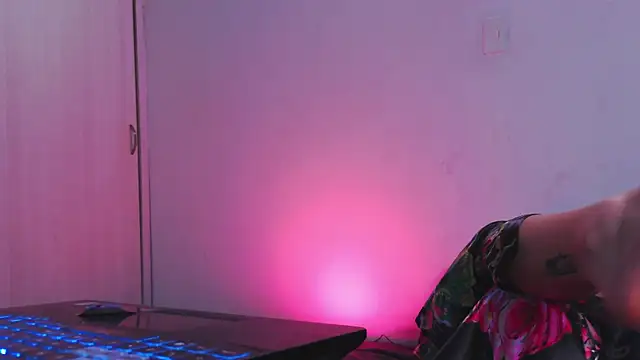 purple em69 online show from October 24, 4:08 am