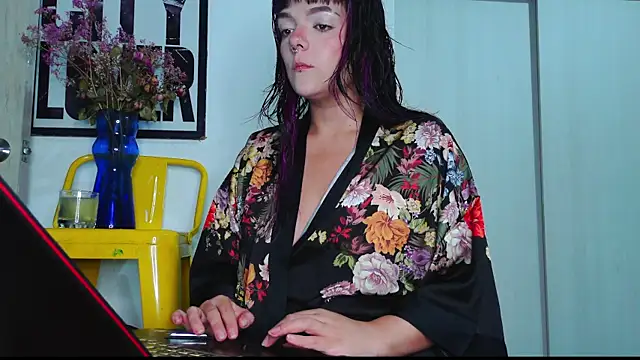 purple em69 online show from June 17, 4:14 am