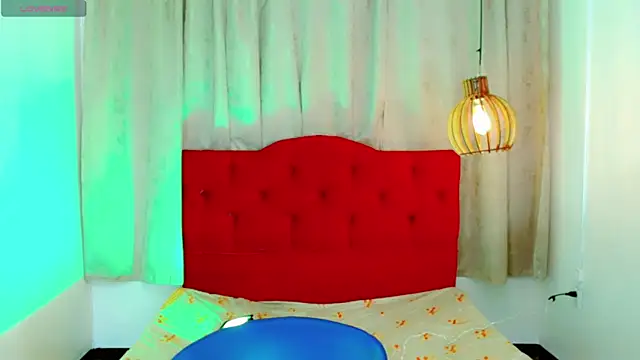 Snapshot of Jessica_smith_1 chatting on September 15, 11:29 am Jessica smith 1 online show from September 15, 11:29 am