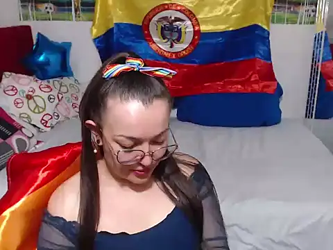 Angela 18honey online show from July 5, 4:19 am