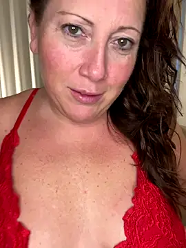 xsexycurvymilf online show from November 10, 3:18 pm