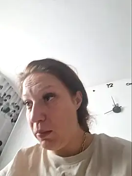 Snapshot of VanessaSquirtt chatting on September 11, 6:03 am VanessaSquirtt online show from September 11, 6:03 am