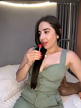 Snapshot of Vicky-Andrade chatting on October 3, 1:22 am Vicky-Andrade online show from October 3, 1:22 am