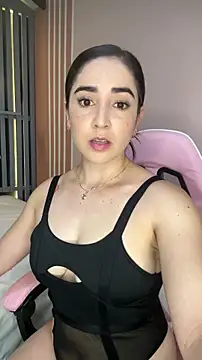 Vicky-Andrade online show from December 20, 1:42 am