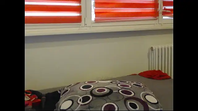 Snapshot of Alexie33 chatting on September 12, 8:01 am Alexie33 online show from September 12, 8:01 am