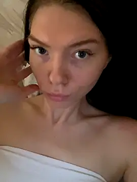 Snapshot of Lisaaa_Alisa chatting on September 10, 4:34 am Lisaaa Alisa online show from September 10, 4:34 am