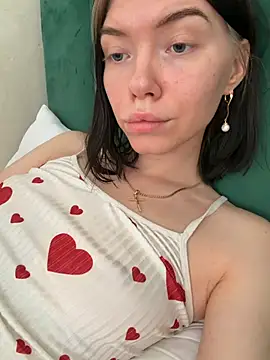 Lisaaa Alisa online show from April 7, 10:17 am