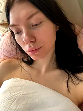 Snapshot of Lisaaa_Alisa chatting on October 15, 4:37 am Lisaaa Alisa online show from October 15, 4:37 am