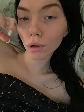 Snapshot of Lisaaa_Alisa chatting on September 22, 4:22 am Lisaaa Alisa online show from September 22, 4:22 am