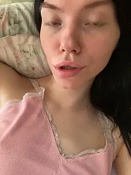 Snapshot of Lisaaa_Alisa chatting on October 16, 5:32 am Lisaaa Alisa online show from October 16, 5:32 am
