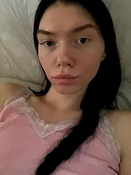 Snapshot of Lisaaa_Alisa chatting on September 27, 8:21 am Lisaaa Alisa online show from September 27, 8:21 am