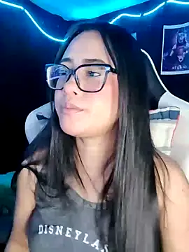 Snapshot of Janna_mnt chatting on October 13, 3:53 am Janna mnt online show from October 13, 3:53 am