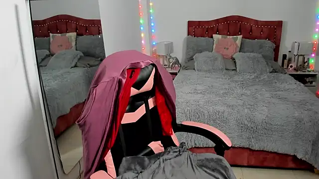 Snapshot of Marie_Mature chatting on September 22, 1:31 pm Marie Mature online show from September 22, 1:31 pm