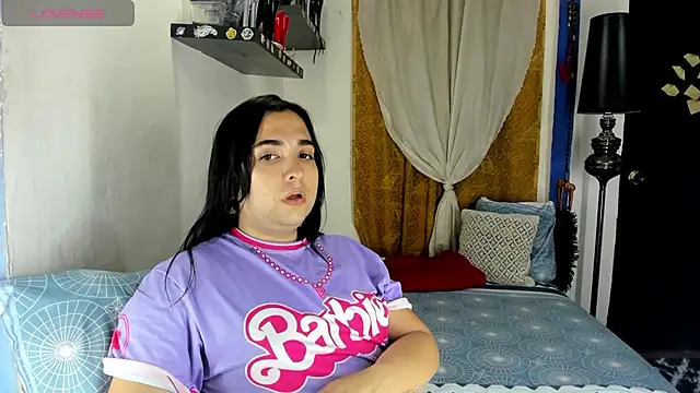 SARAMISHA online show from November 10, 1:11 am