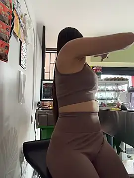 LittleDoll    online show from April 25, 2:36 pm