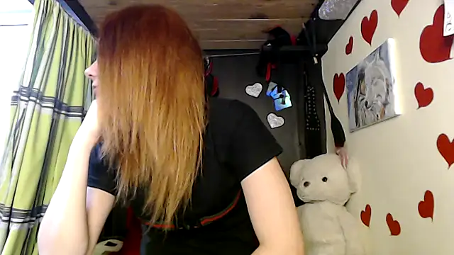 Snapshot of HarleyQuinn_69 chatting on October 19, 11:01 am HarleyQuinn 69 online show from October 19, 11:01 am