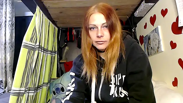 Snapshot of HarleyQuinn_69 chatting on September 18, 5:44 pm HarleyQuinn 69 online show from September 18, 5:44 pm