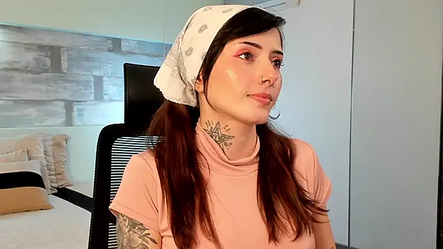 Snapshot of LiliJones_ chatting on September 19, 8:41 pm LiliJones online show from September 19, 8:41 pm