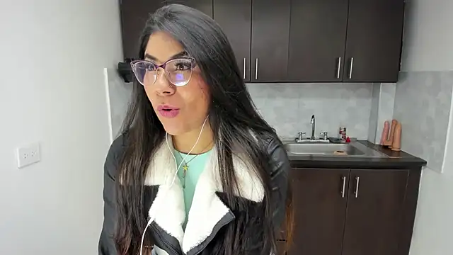 Luna Dumont online show from July 28, 11:17 am